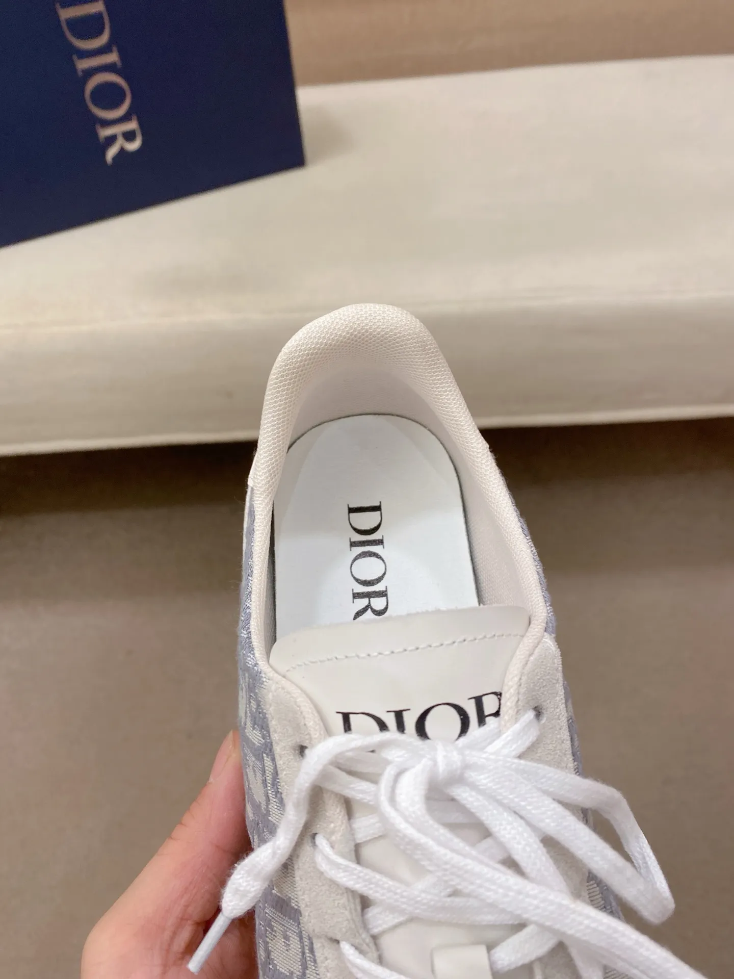 Men's shoes💰: 440💰Couple style💏 [Dior·Dior] New casual sports style men's shoes, new spring and summer design, perfect workmanship, lace-up lazy style to create wardrobe quality, upper: imported first-layer cowhide, mesh breathable lining soft and comfortable, ultra-light TPU wear-resistant outsole, simple, versatile fashion men's shoes, excellent color code number 35--44. (45,46 customized items are not returnable or exchangeable)